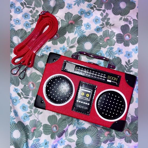 Purses - Picture 2 of 3